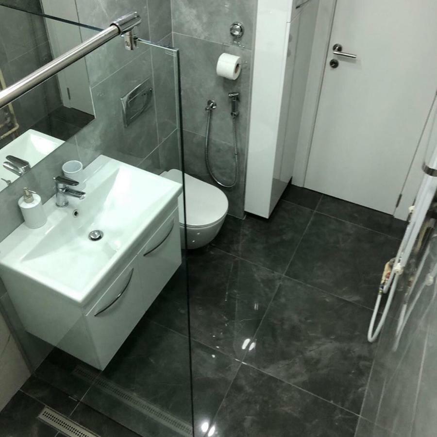 City Center Apartment Skopje Bagian luar foto
